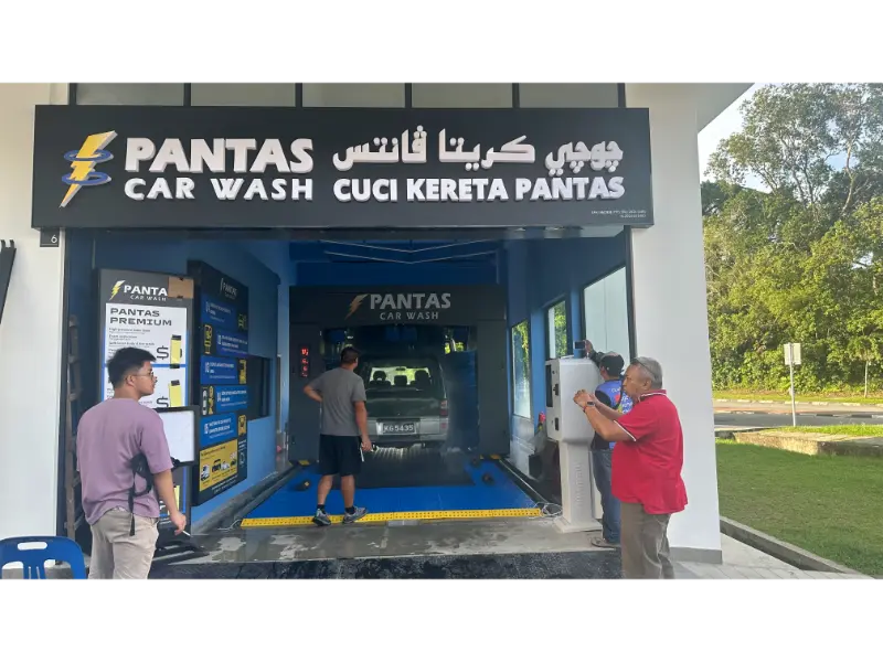 Shinewash Completes Installation of S1 Gantry Car Wash Machine in Brunei (1)