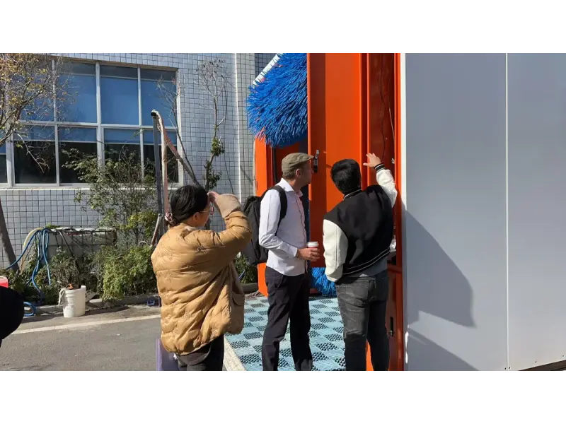 Thai Customers Visit Shinewash Factory to Discover Innovative Car Wash Solutions and Explore Future Collaboration (2)