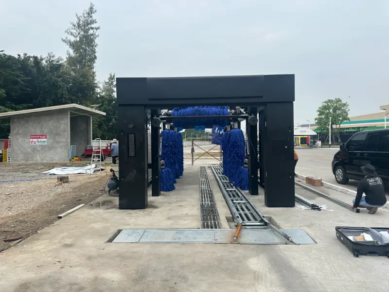 9-Brushes Tunnel Car Wash System