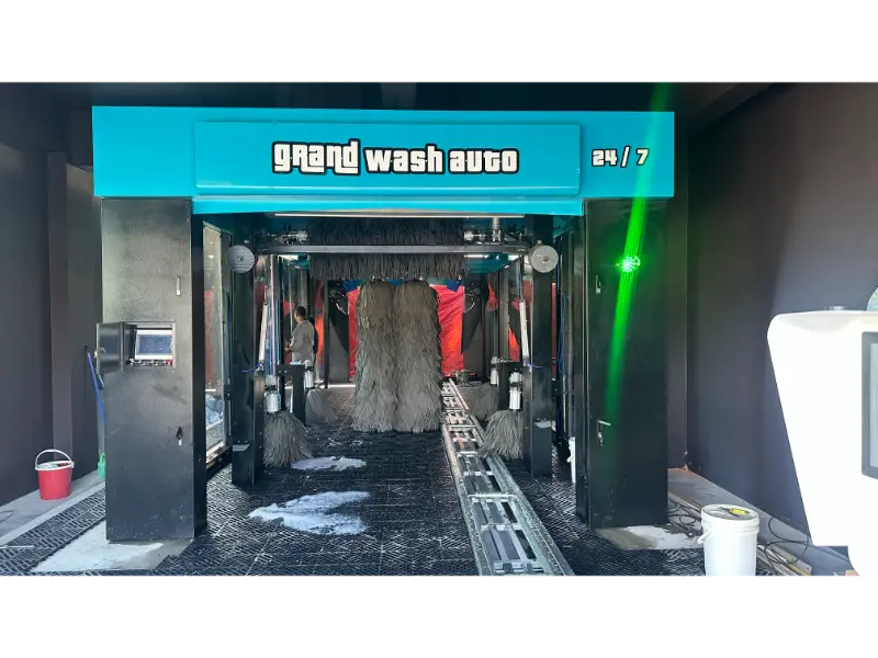 9 Brushes tunnel car wash machine