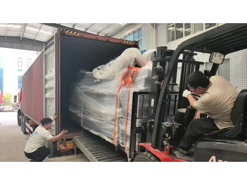 Q11 11 Brush Tunnel Car Wash System Delivered to Tanzanian Customer