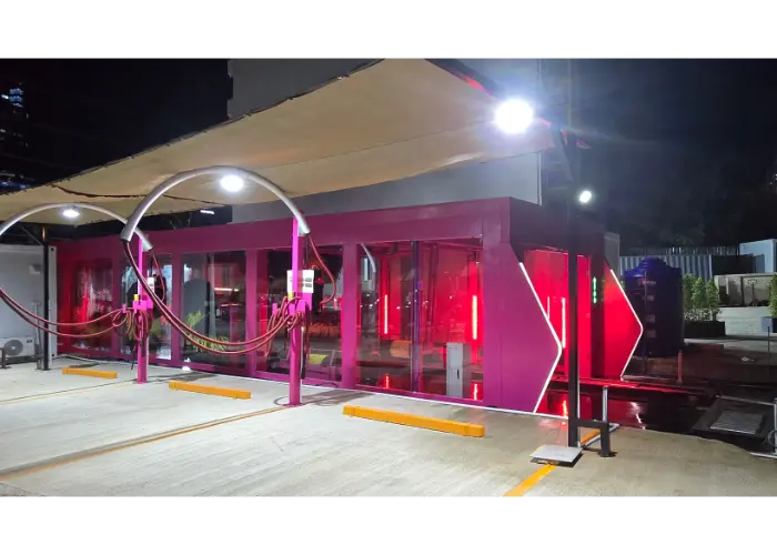 Thailand’s Customized Tunnel Car Wash System 4 Cars Washed Simultaneously with Full-Site Design