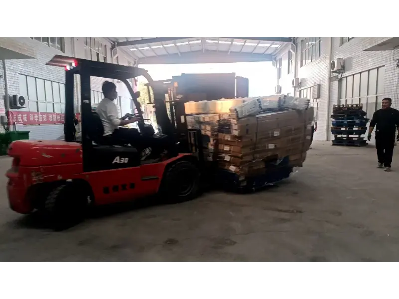 Shinewash K9 Touchless Car Wash Machine Successfully Shipped to Ghana